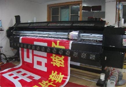 随县喷绘广告分辨率是多少？